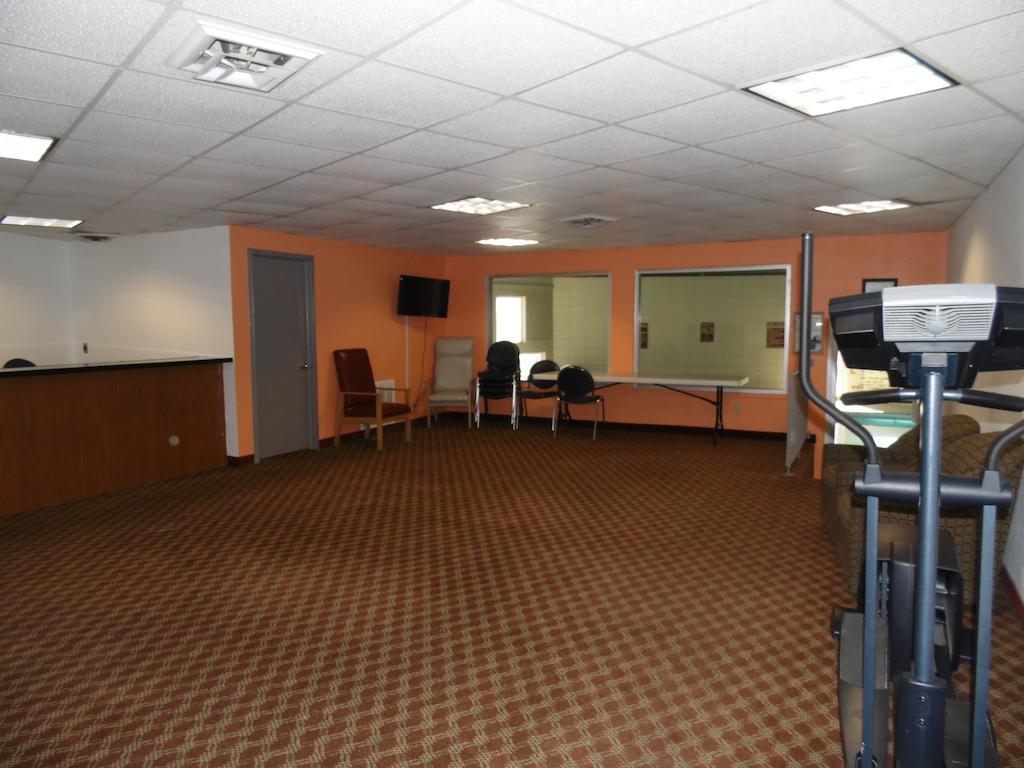 American Inn & Suites Boone Экстерьер фото