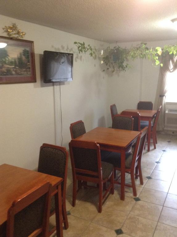 American Inn & Suites Boone Экстерьер фото