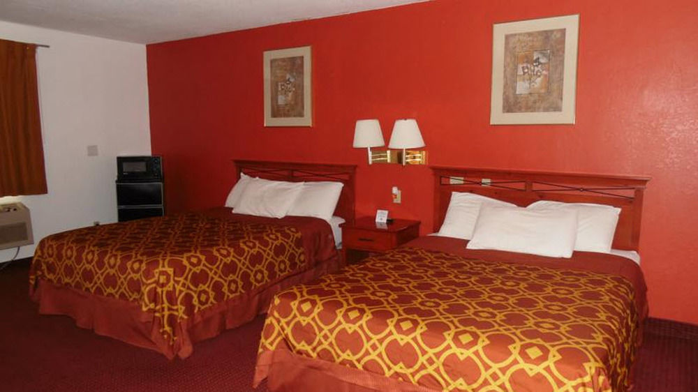 American Inn & Suites Boone Экстерьер фото